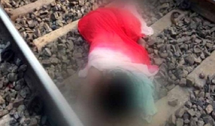 women dead founded in railway track