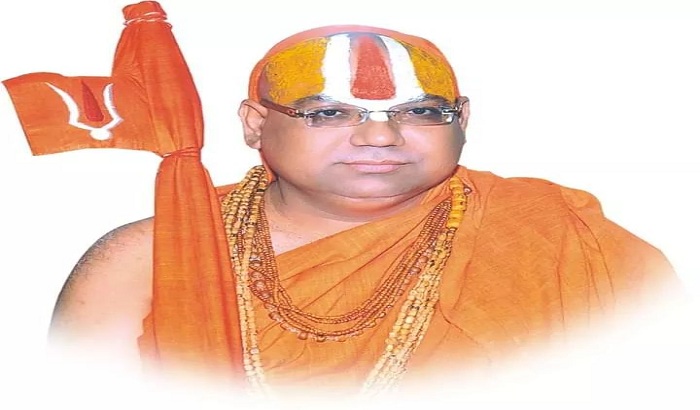 Jagadguru Swami Hansdevacharya dies in road accident