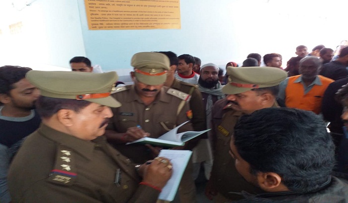 Bhajpa leader Ram Sunder Chowdhry firing on car in the Behraich region