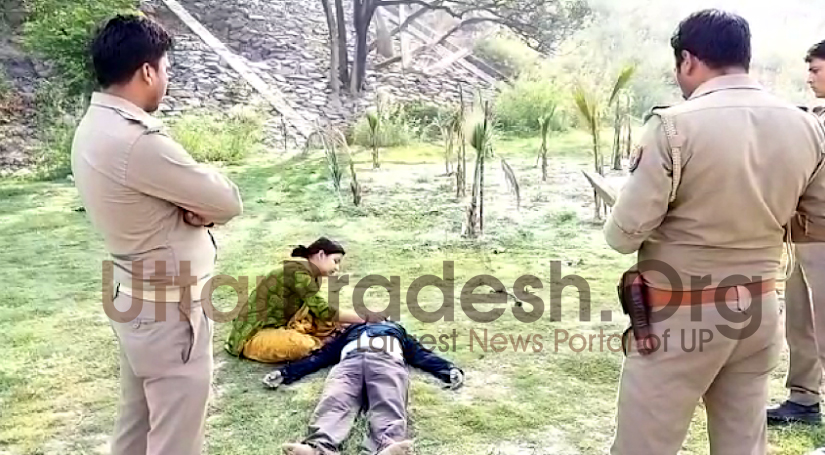 Railway Employee Committed Suicide by Jmped into Gomti River