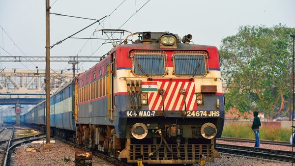 biometric-system-will-start-soon-in-indian-railway's