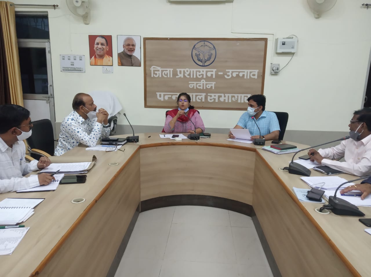 unnao meeting of dm for elections