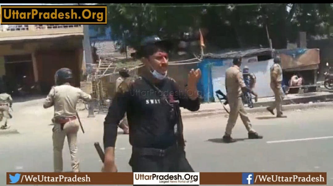 unnao-people-blocking-the-road-clashed-with-the-police