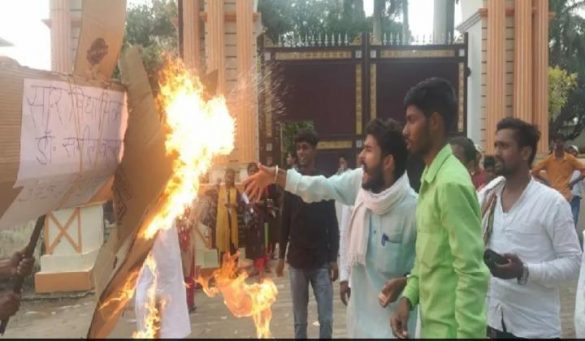 Student leaders expressed their anger by burning an effigy