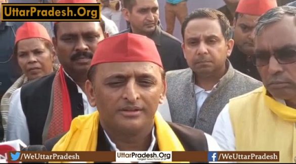 bjp-people-only-drive-tongue-and-jeep-statement-of-akhilesh-yadav