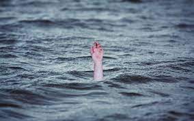 Youth drowned while crossing the Ganges river