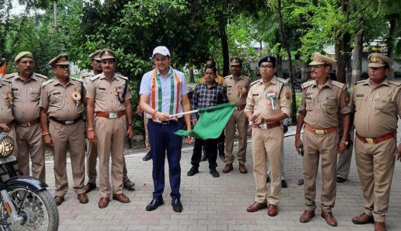 dm-showed-green-flag-to-tricolor-awareness-rally-of-home-guard-jawans