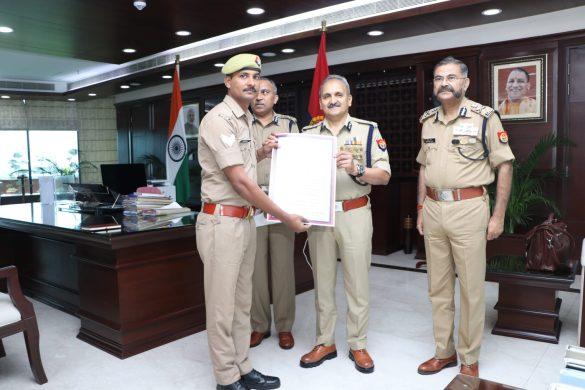 grp-constable-rohit-kumar-was-honored-by-the-dgp