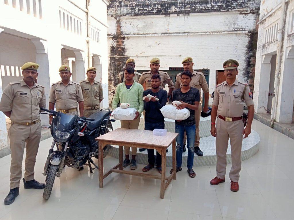 3-tappebaaz-arrested-with-doda-worth-25-lakhs