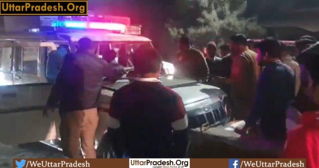 SHO's car collided with blind divider on Lucknow highway