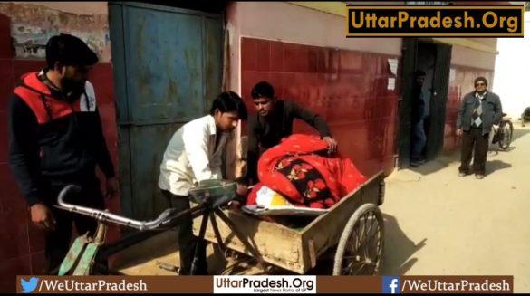 ambulance-was-not-found-the-patient-reached-the-hospital-on-the-cart