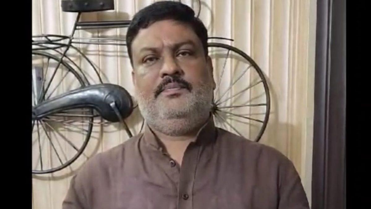 हनुमानगढ़ी के महंत राजू दास के सपा प्रमुख अखिलेश यादव पर अभद्र टिप्पणी पर सपा नेता पवन पांडे